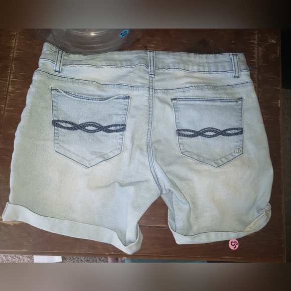 Indigo Rein Forever Light Blue washed shorts size 9 - Picture 3 of 3